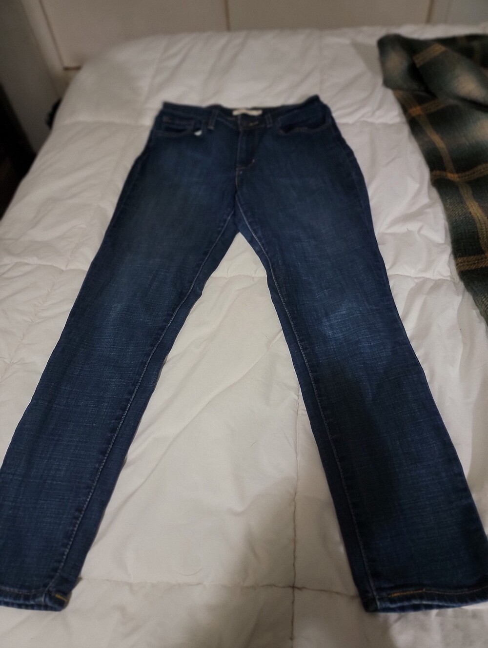 Women’s 721 Levis Skinny Dark Blue Jeans Size 29.